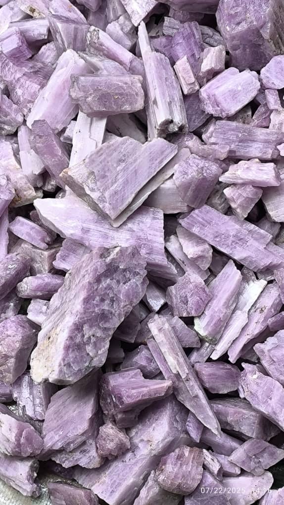 IMG-20250923-WA0006 Purple spodumene